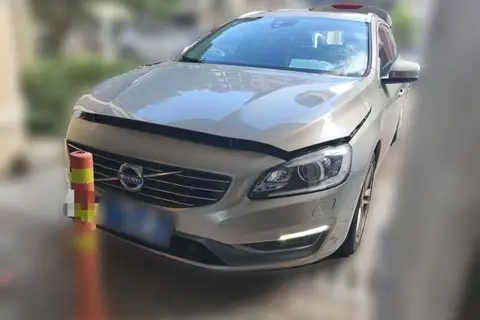 Volvo V60 2014