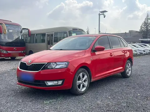 Skoda Rapid Spaceback 2016