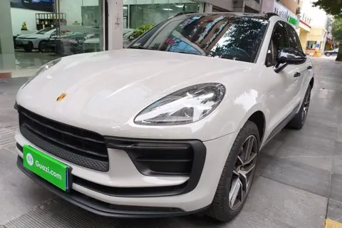 Porsche Macan 2021