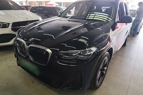 BMW iX3 2023