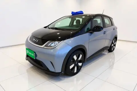 BYD Dolphin 2023
