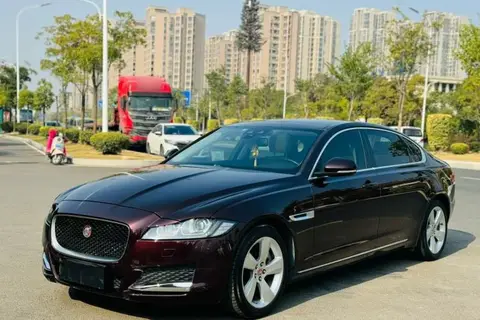 Jaguar XFL 2017