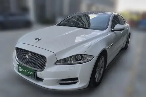 Jaguar XJ 2013