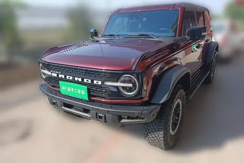 Ford Bronco 2024
