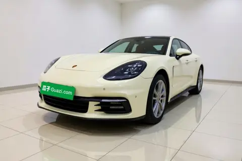 Porsche Panamera 2019