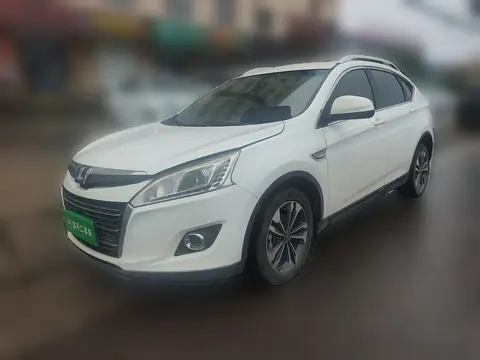 Luxgen U6 SUV 2018