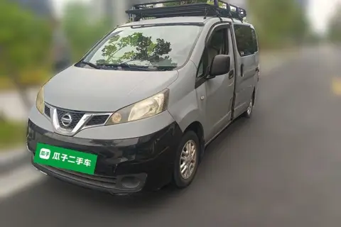 Nissan NV200 2015