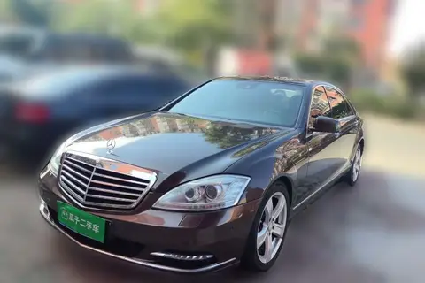 Mercedes-Benz S-Class 2011