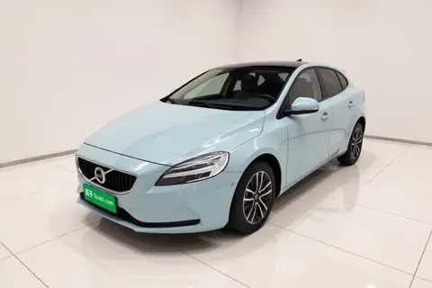 Volvo V40 2017