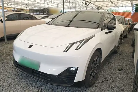 Lynk & Co Z20 2025