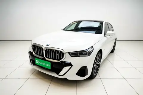 BMW i5 2024