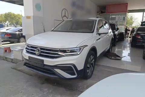 Volkswagen Tiguan L 2022