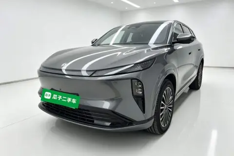 Dongfeng L8 2025