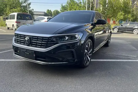 Volkswagen Passat 2024