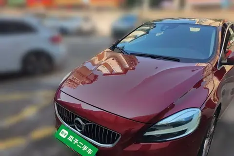 Volvo V40 2017