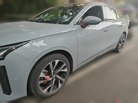 Geely L6 2024