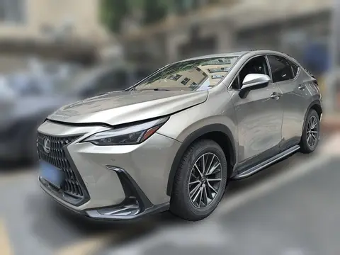 Lexus NX 2024