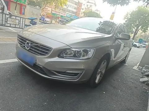 Volvo S60 2015