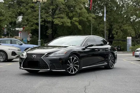 Lexus LS 2022