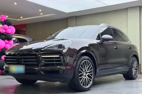 Porsche Cayenne 2021