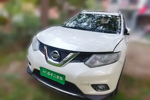 Nissan X-Trail 2015