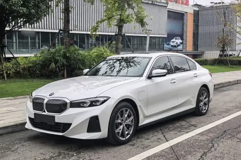 BMW i3 2024