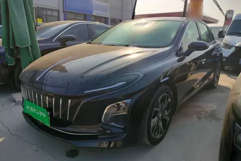 Hongqi E-QM5 2024