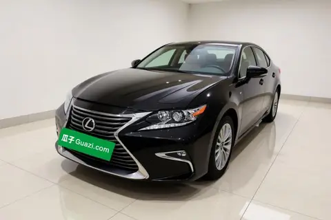 Lexus ES 2017
