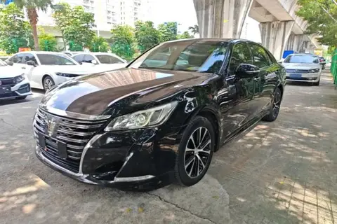Toyota Crown 2019