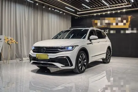 Volkswagen Tiguan L 2023