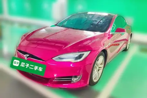 Tesla Model S 2015