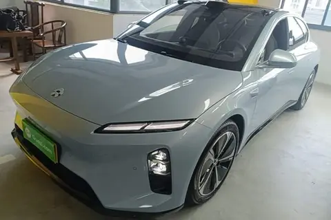 NIO ET5 2025