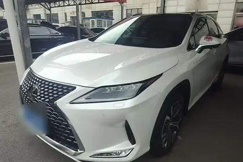 Lexus RX 2022