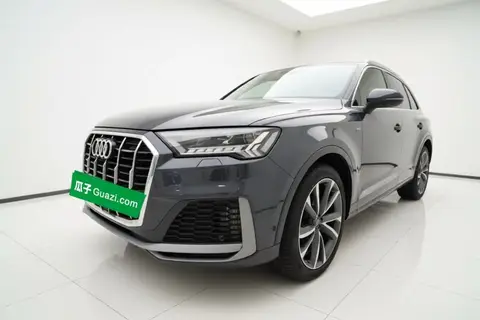 Audi Q7 2021