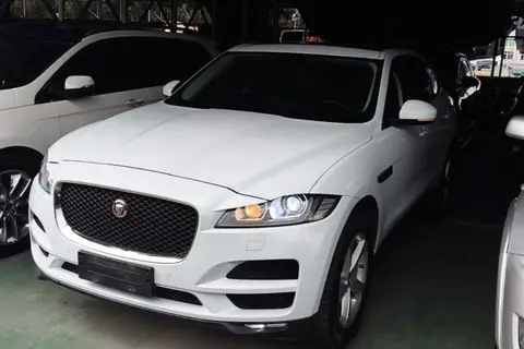 Jaguar F-PACE 2016