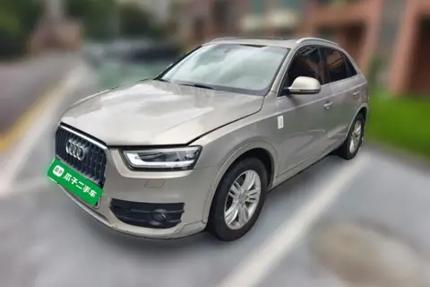 Audi Q3 2015