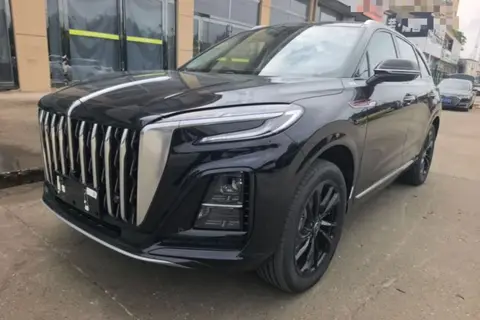 Hongqi HS3 PHEV 2025