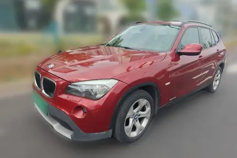BMW X1 2011 — фото 1
