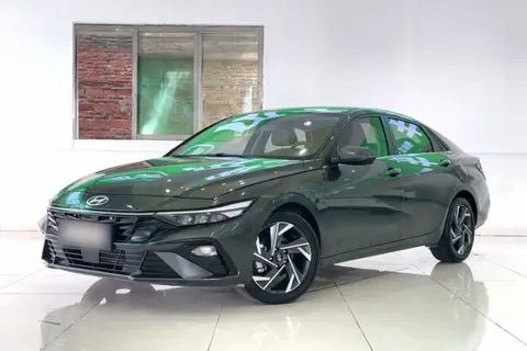Hyundai Elantra 2023