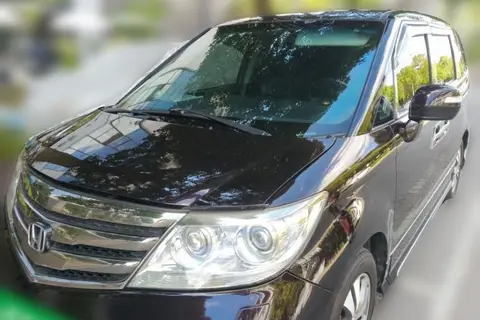 Honda Elysion 2013