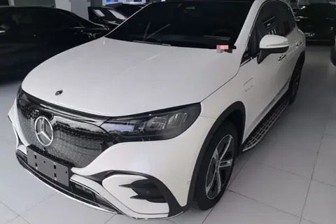 Mercedes-Benz EQE SUV 2024