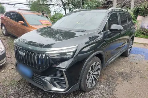 Geely Okavango 2026