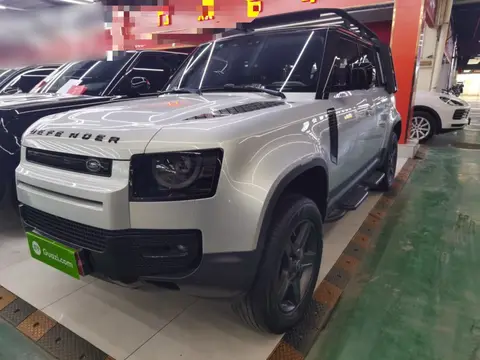 Land Rover Defender 2020