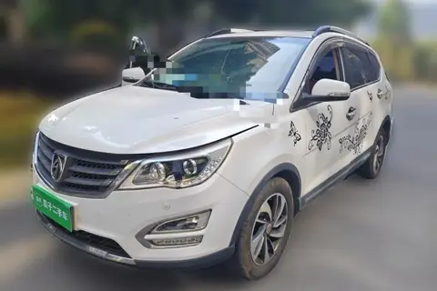 Baojun 560 2015