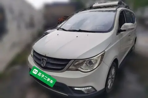 Baojun 730 2015