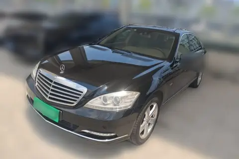 Mercedes-Benz S-Class 2012