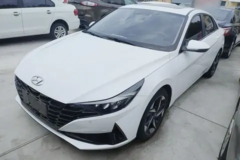 Hyundai Elantra 2023