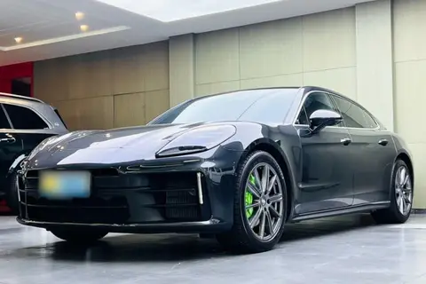 Porsche Panamera 2024