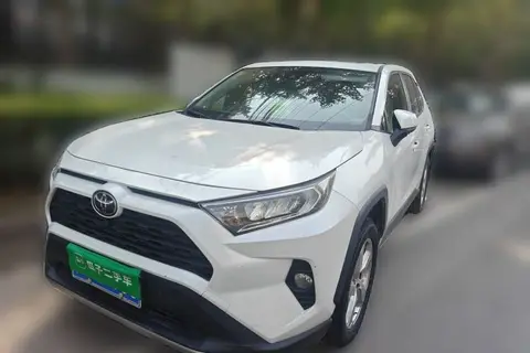 Toyota RAV4 2021
