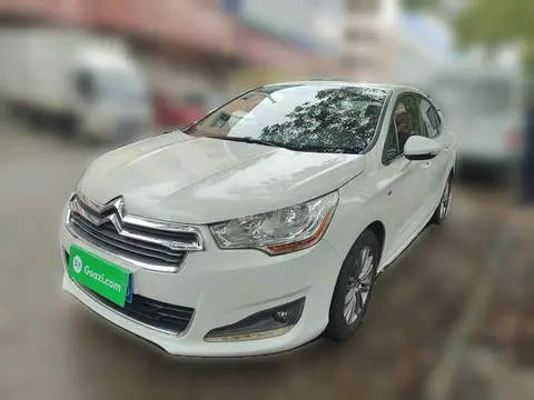 Citroën C4L 2013